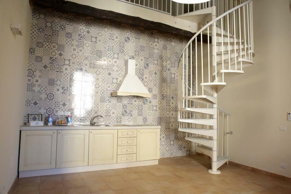 B&B Domus Purpurea Rossano Bagian luar foto